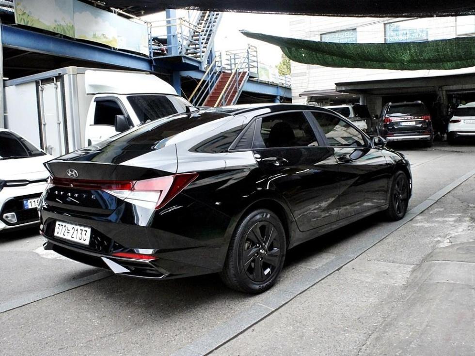 Hyundai Avante — фото 4