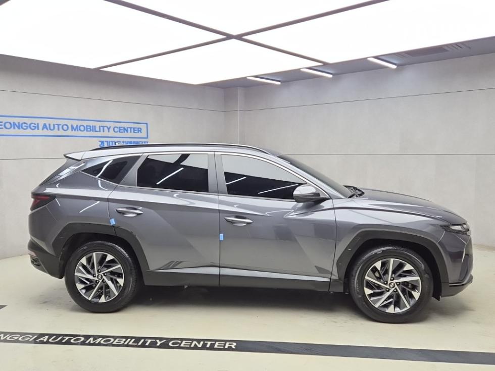 Hyundai Premium — фото 2