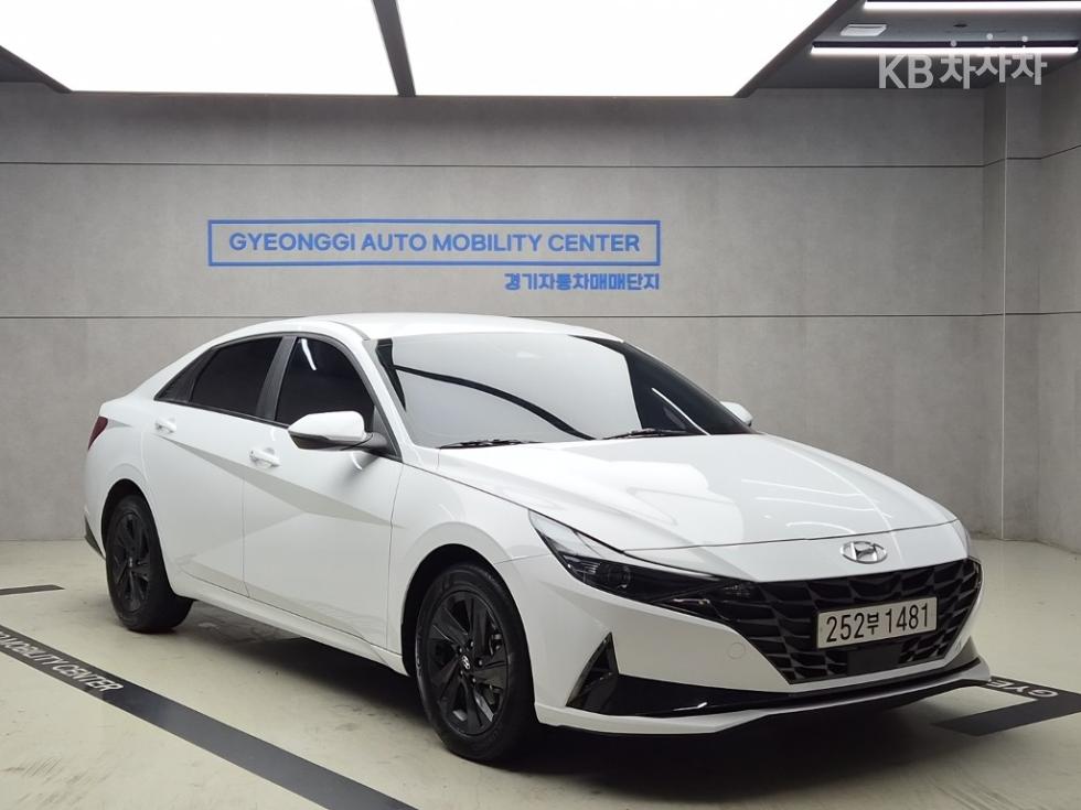 Hyundai Avante — фото 1