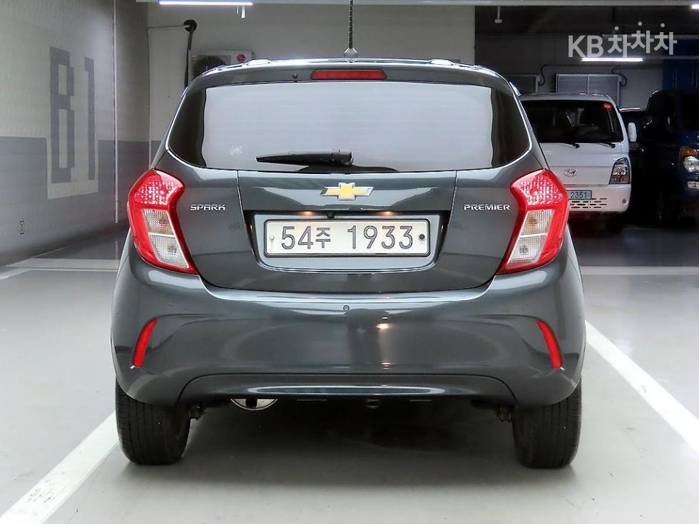 GM Korea Chevrolet Spark BASE MODEL — фото 3
