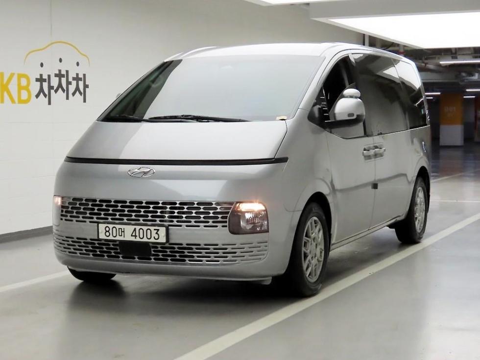 Hyundai Staria — фото 1