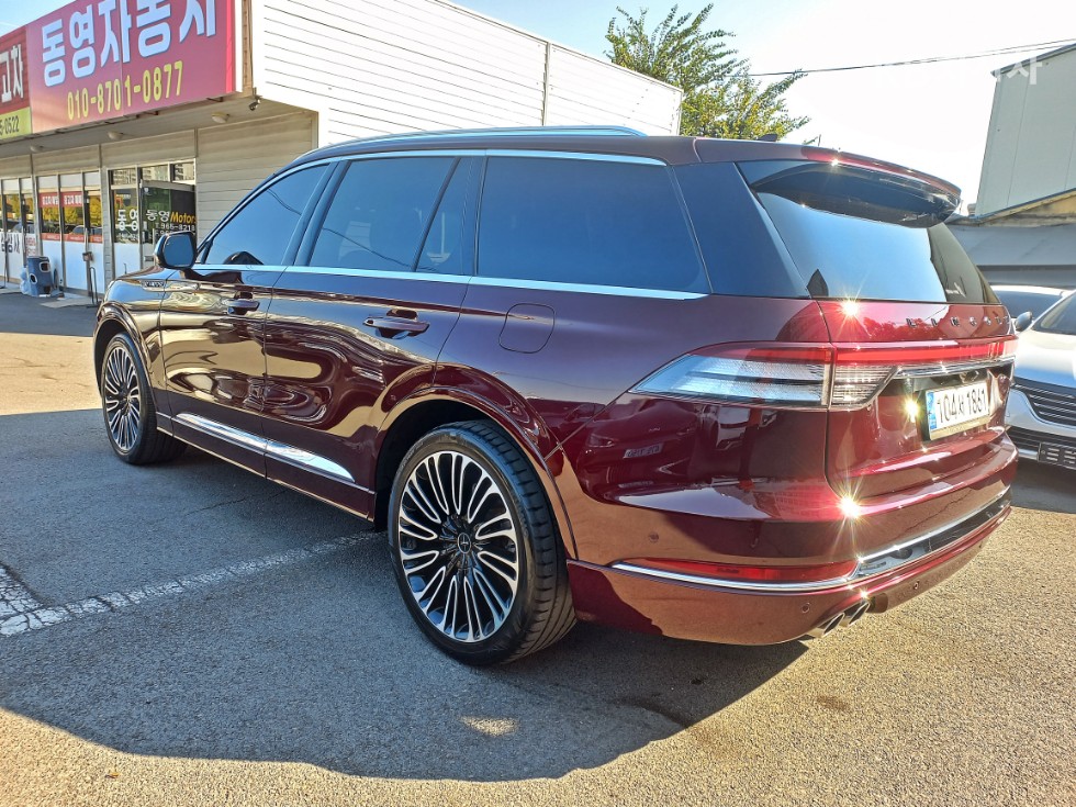 Lincoln Aviator Black Label — фото 4