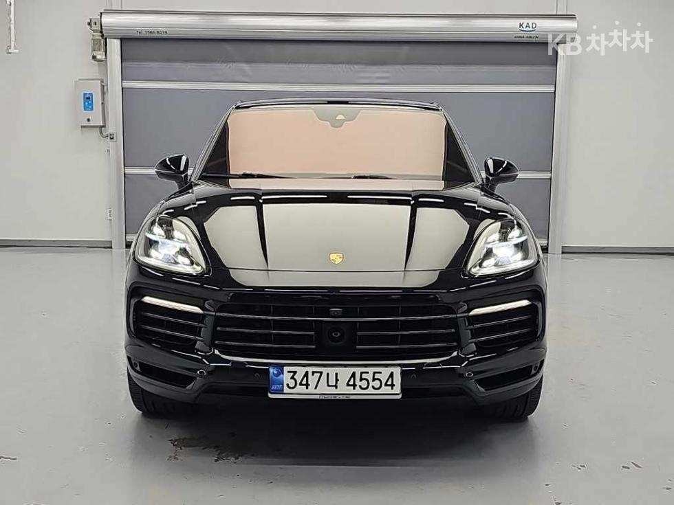 Porsche Cayenne BASE MODEL — фото 2