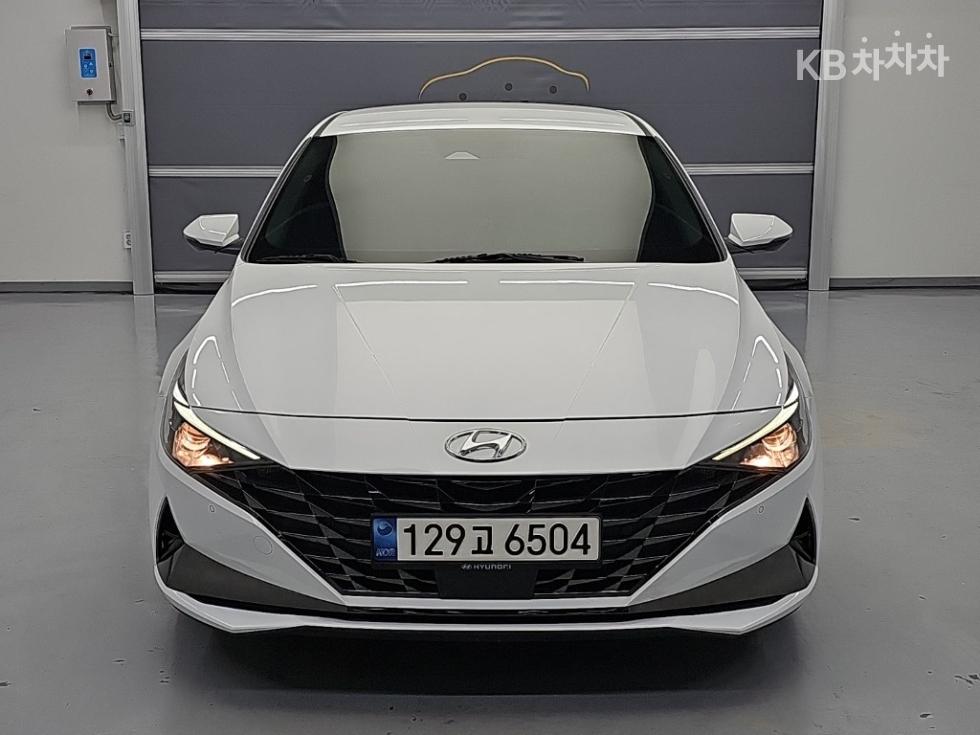 Hyundai Avante — фото 2