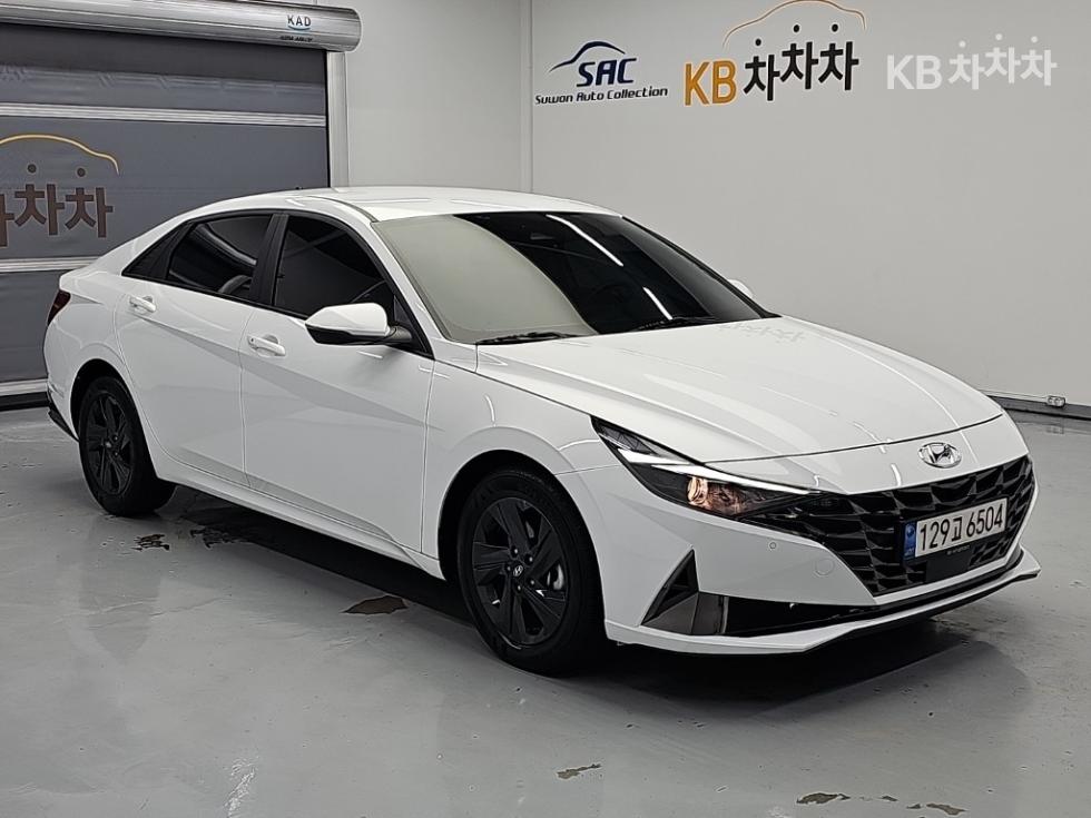 Hyundai Avante — фото 4