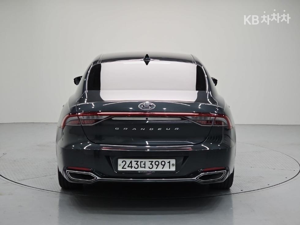 Hyundai Grandeur EXCLUSIVE — фото 3