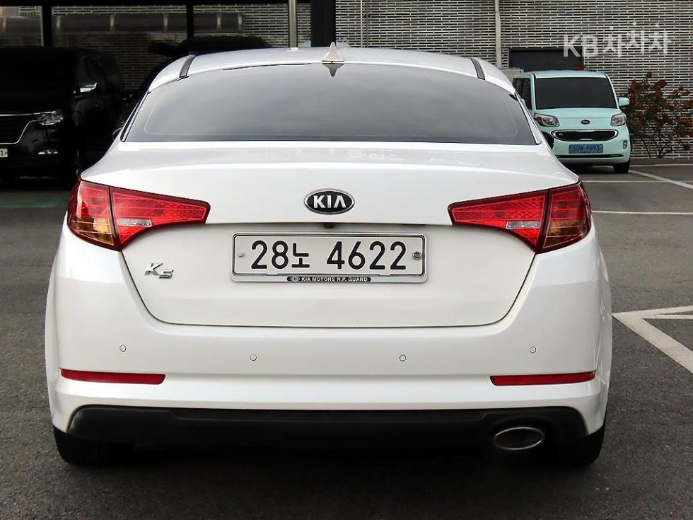 Kia K5 — miniaturë 4
