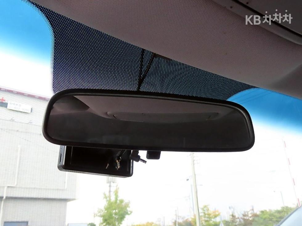 Kia K5 — miniaturë 12