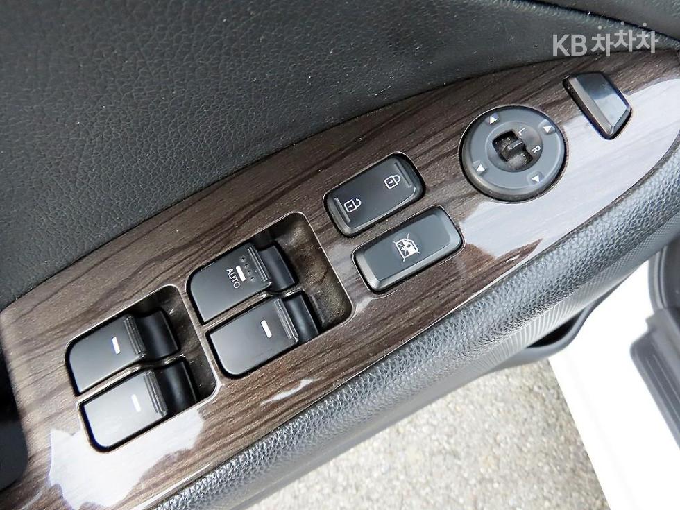 Kia K5 — miniaturë 13