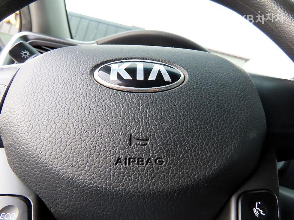 Kia K5 — miniaturë 16