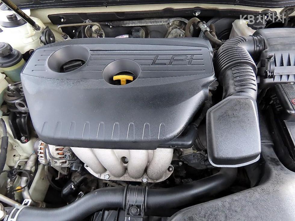 Kia K5 — miniaturë 19