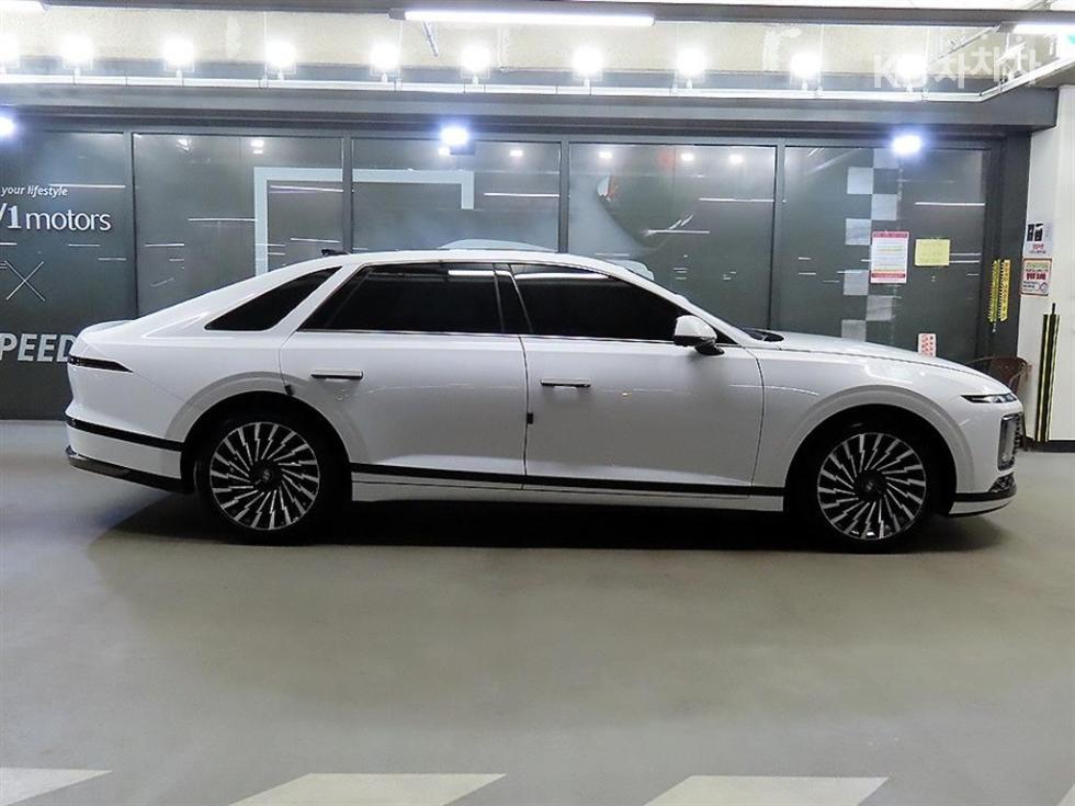 Hyundai Grandeur CALLIGRAPHY — фото 3