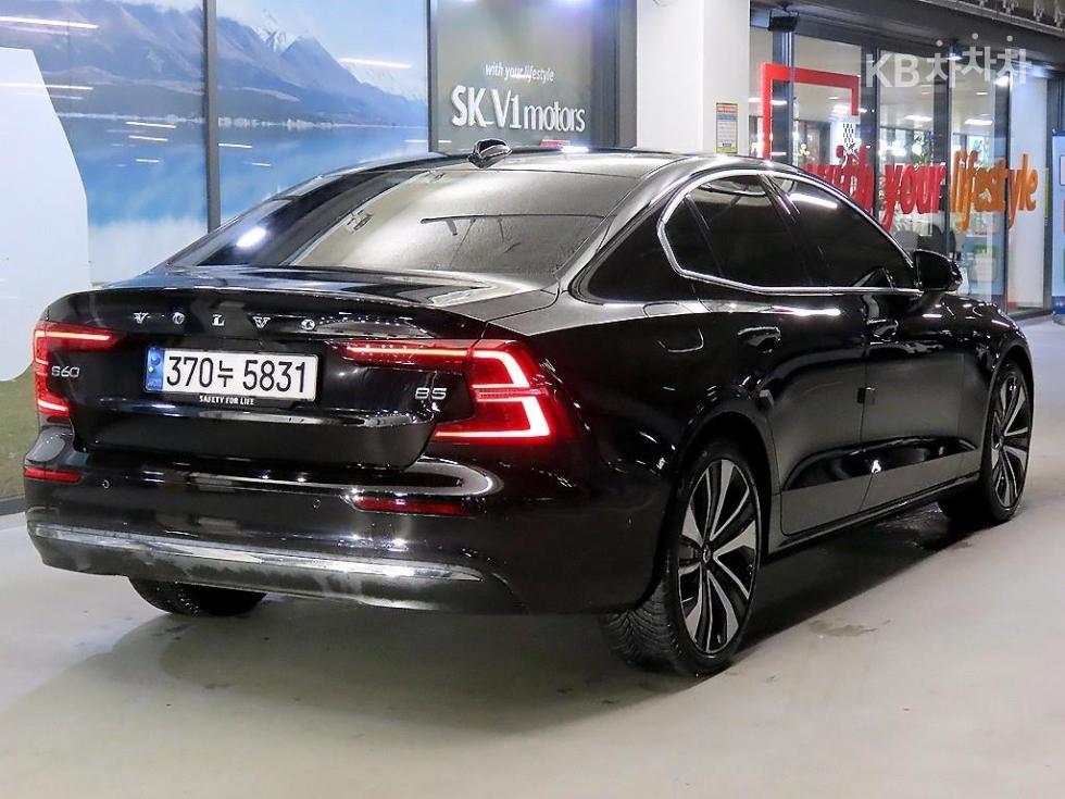 Volvo S60 Ultimate Bright — фото 4