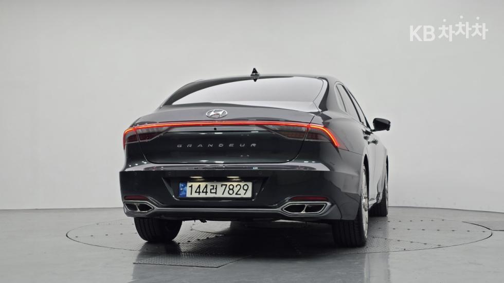 Hyundai Grandeur CALLIGRAPHY — фото 4