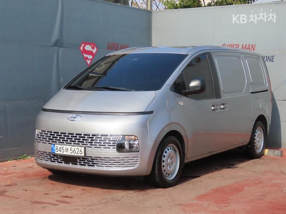 Hyundai Staria Smart — фото 1