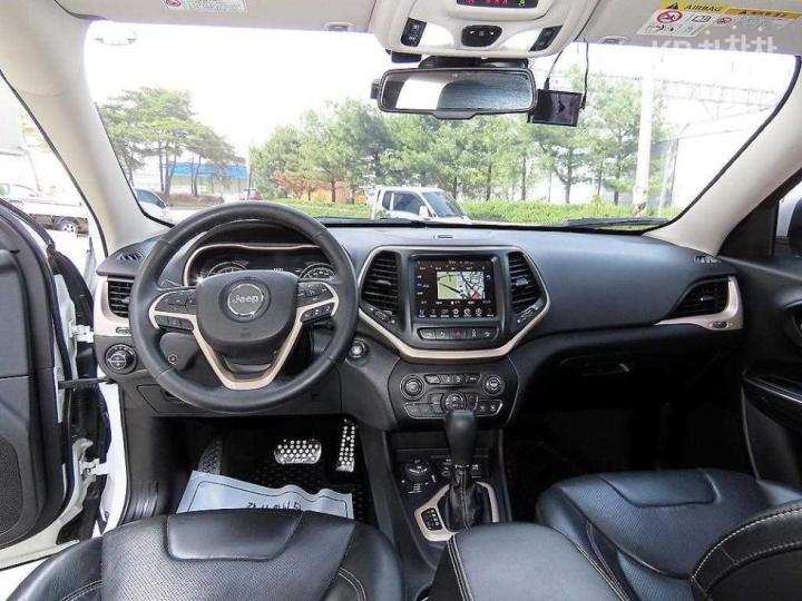 Jeep Cherokee 2.0 Diesel Limited 8