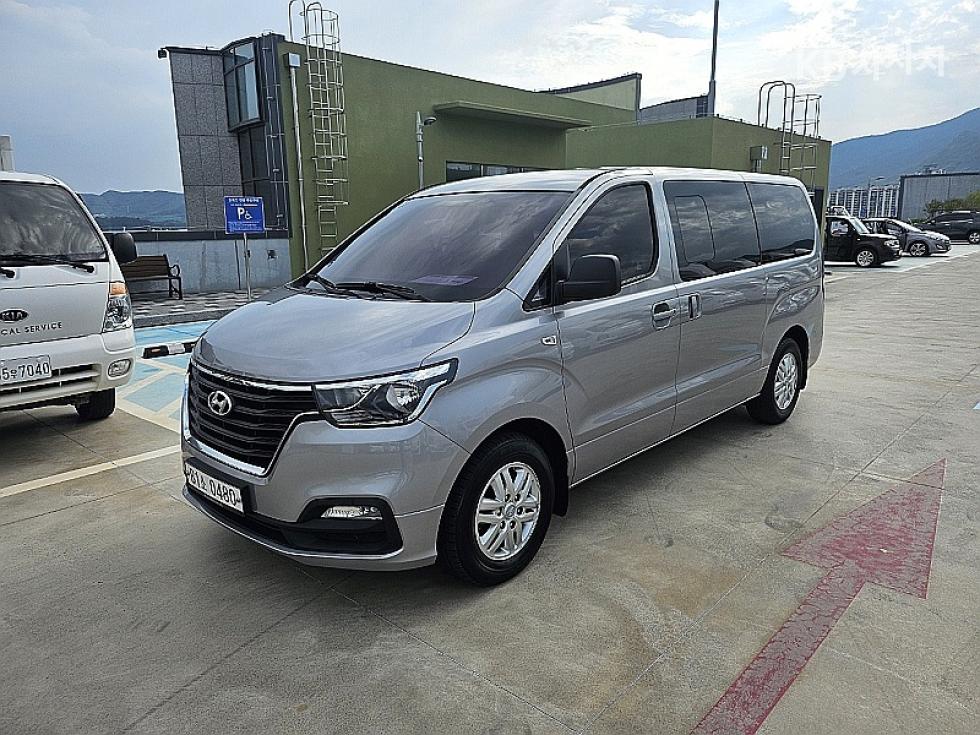 2018 - hyundai grand starex