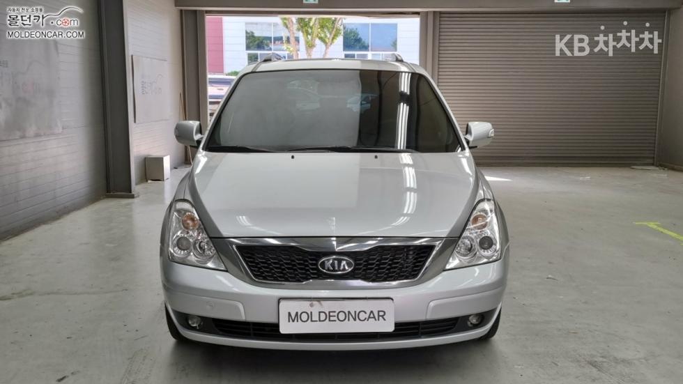 2012 - kia carnival