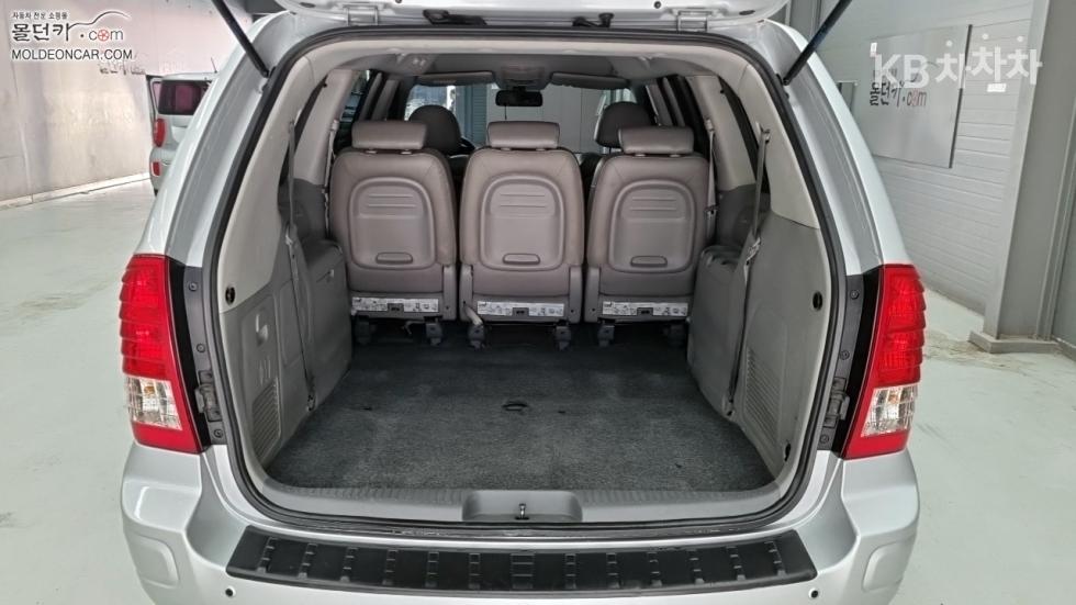 2012 - kia carnival