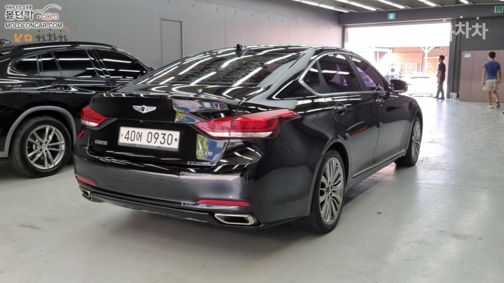 2016 - hyundai genesis