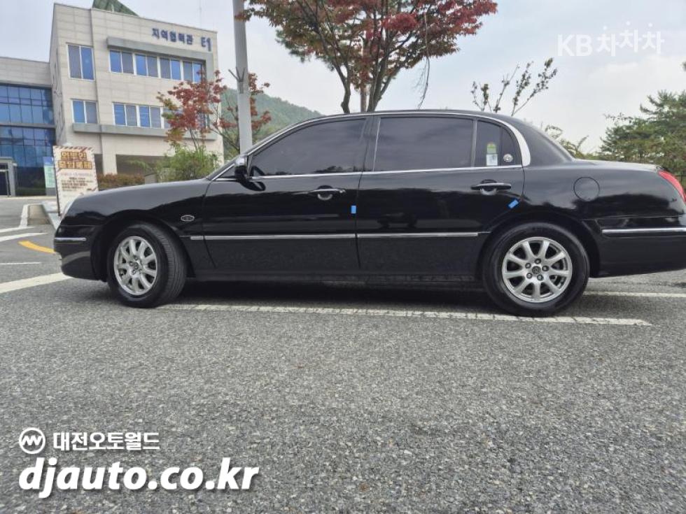 Kia Opirus — miniaturë 5