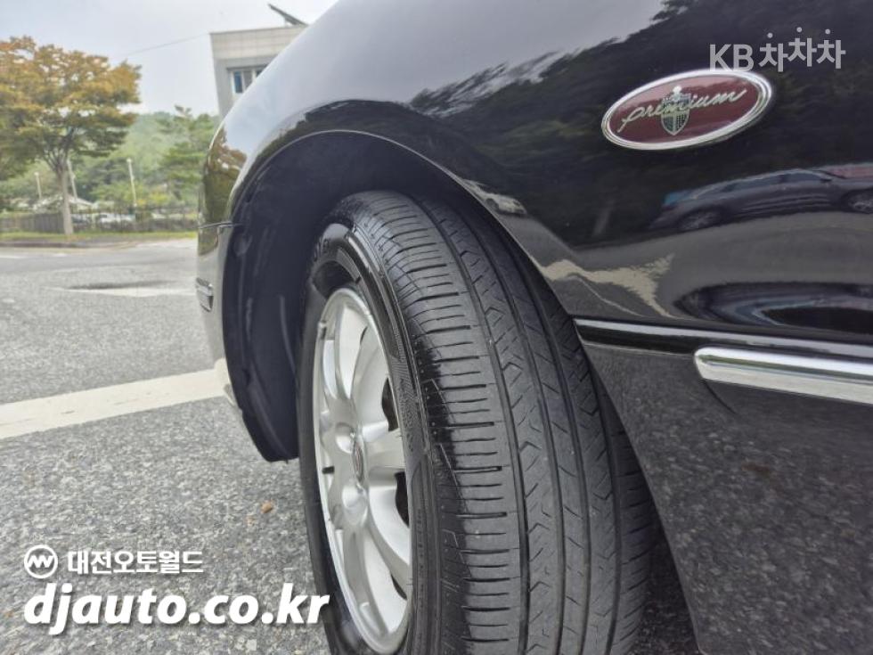 Kia Opirus — miniaturë 7