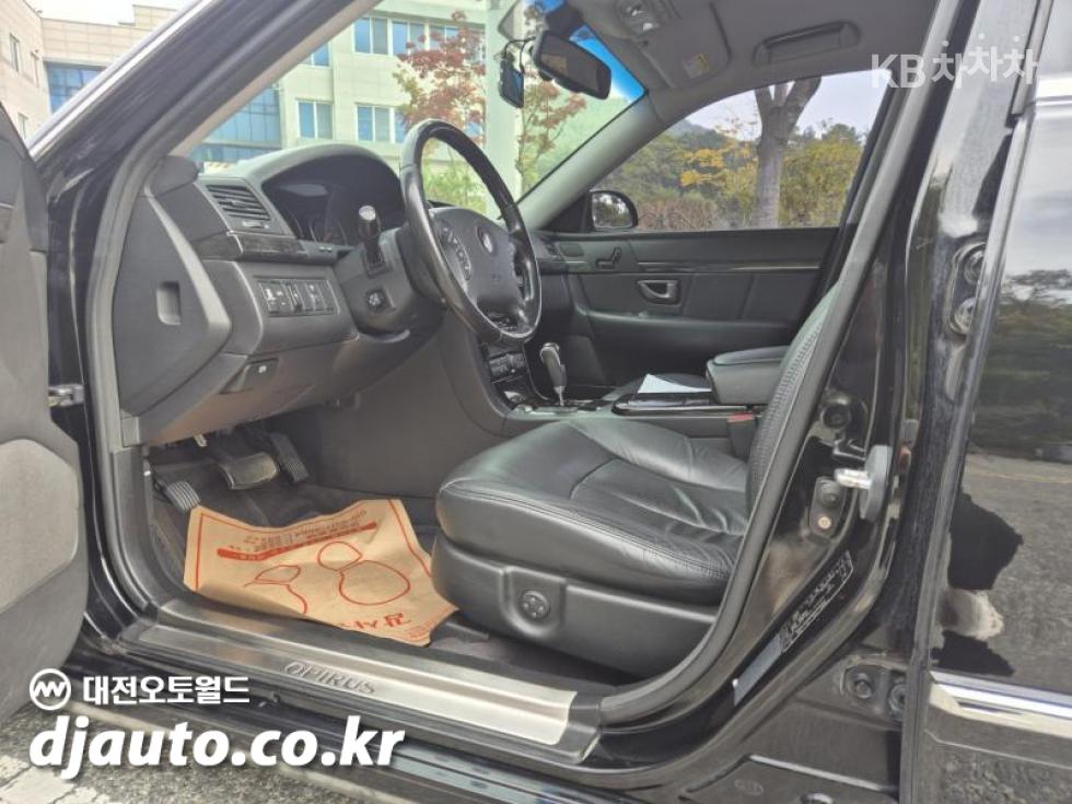 Kia Opirus — miniaturë 12