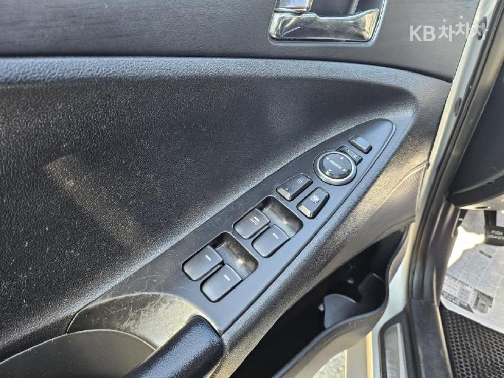 Hyundai Sonata — miniaturë 14