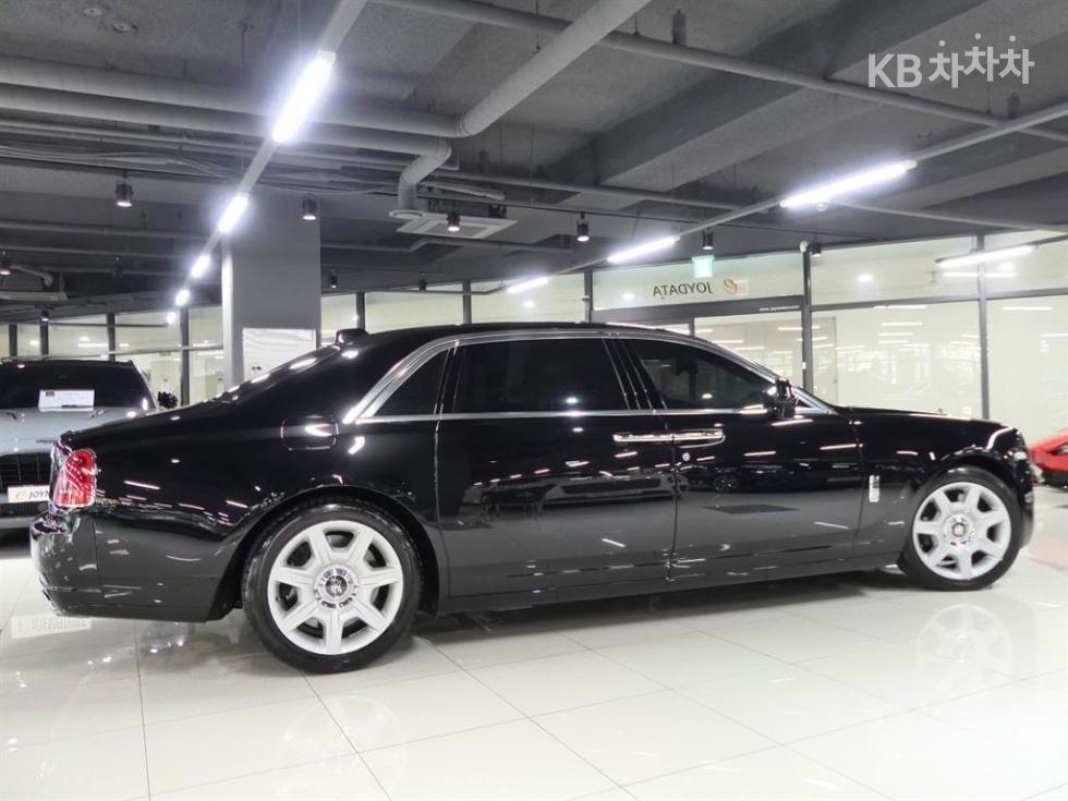 Rolls-Royce Ghost — miniaturë 2