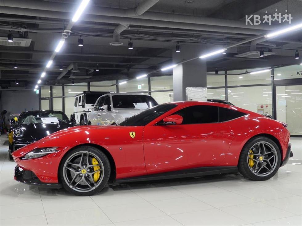 Ferrari Roma — miniaturë 2