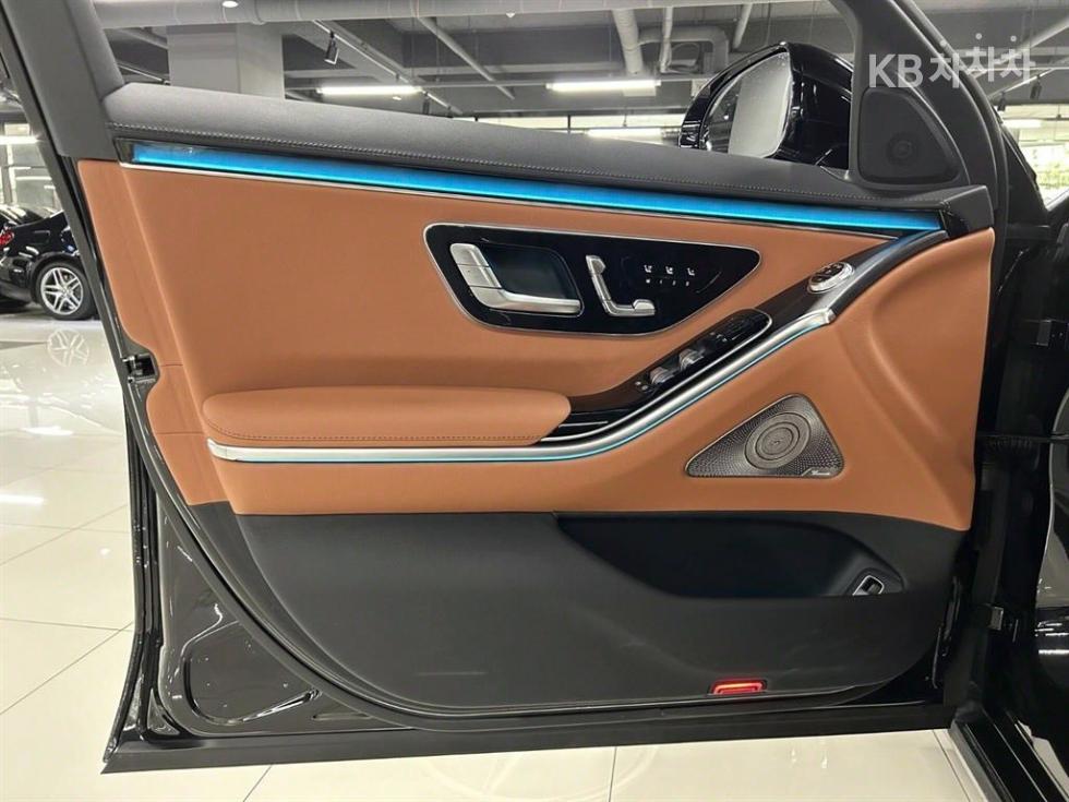 Mercedes-Benz S-klasse — miniaturë 7