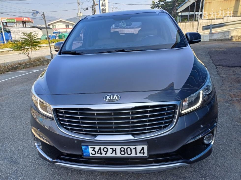 2017 - kia carnival