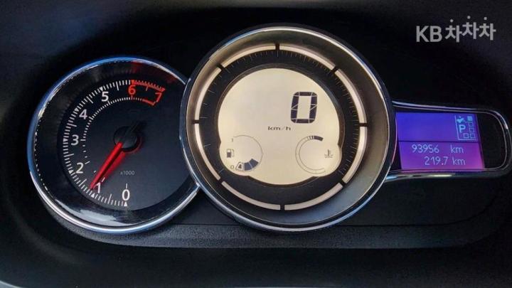 Renault SM3 Neo SE Base Type 6