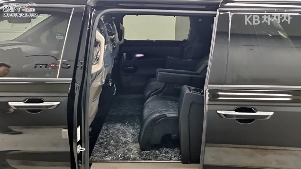 2021 - kia carnival