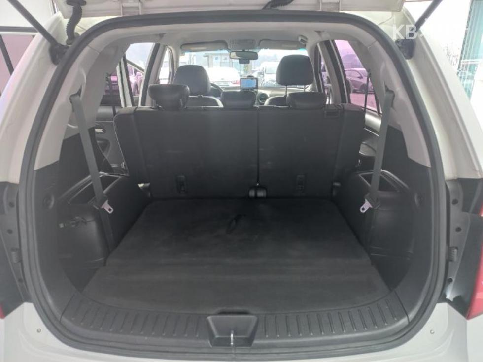 Kia Carens — miniaturë 13