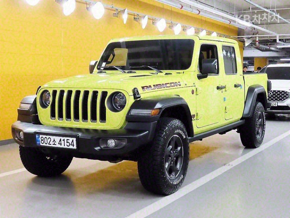 2023 - jeep gladiator