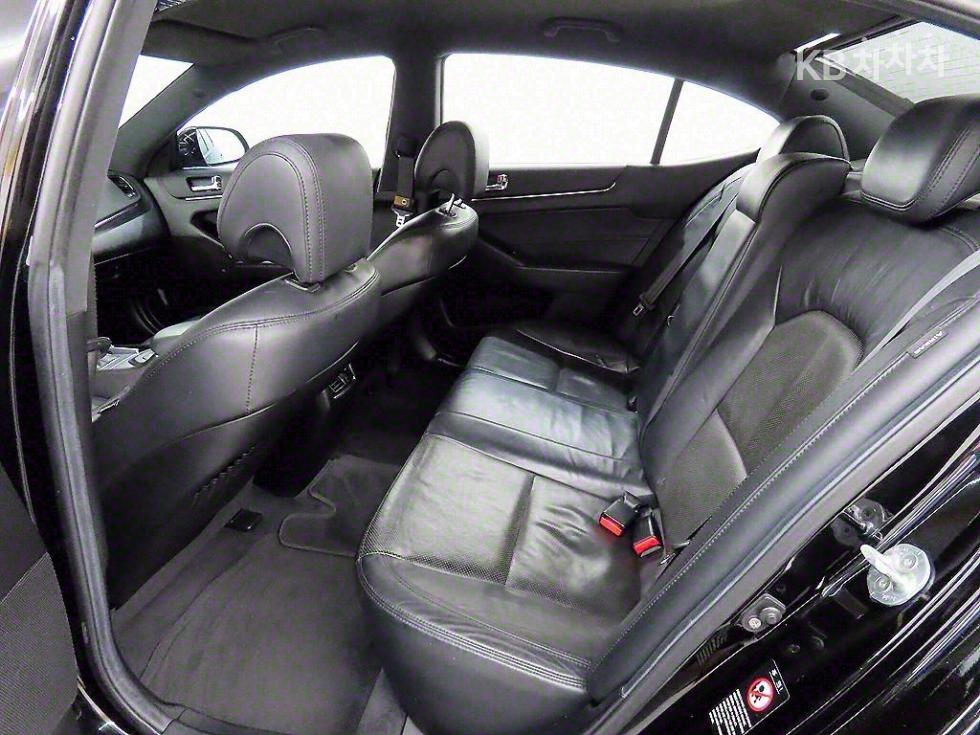 2011 - kia k7