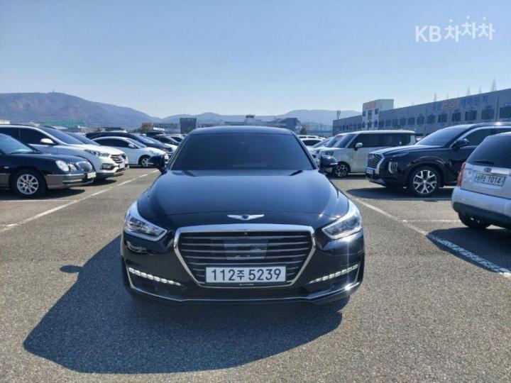 Genesis EQ900 3.3 T-GDI AWD Premium Luxury 3