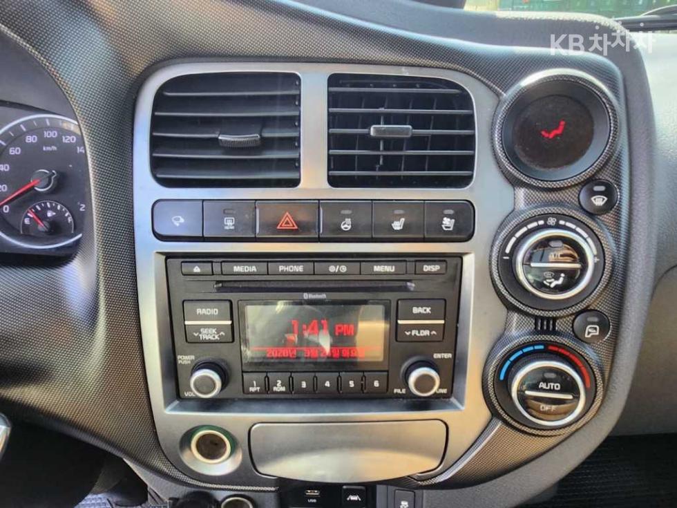 2020 - kia bongo iii