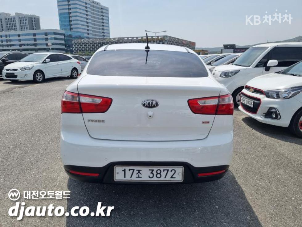 2013 - kia pride