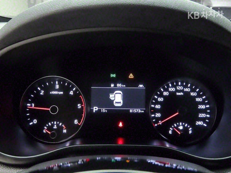 2022 - kia sportage