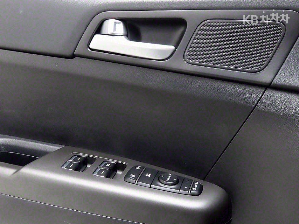 2022 - kia sportage
