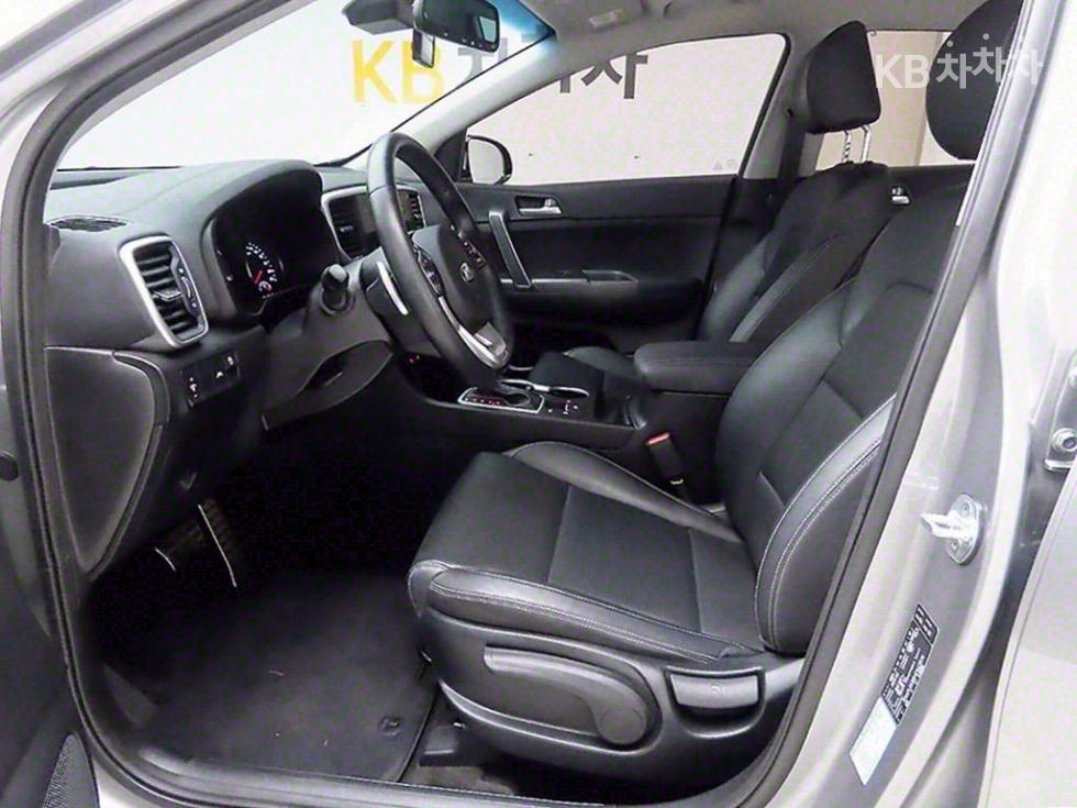 2022 - kia sportage