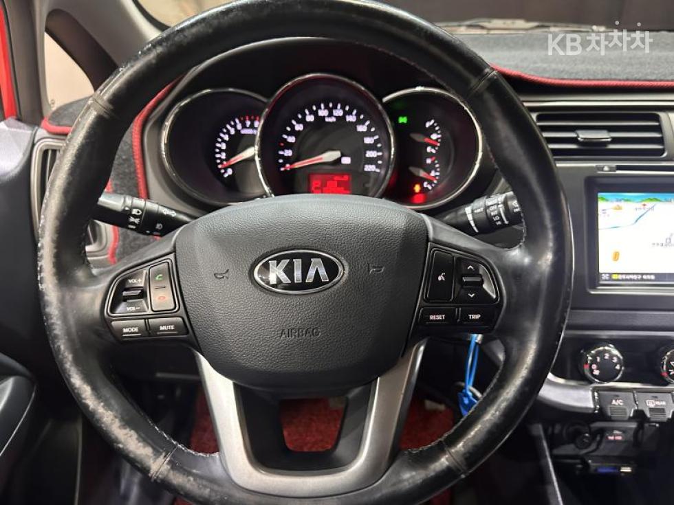 2014 - kia pride