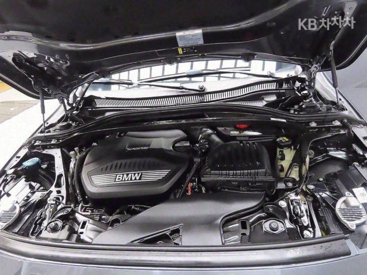 BMW 2 Series Gran Coupe F44 218d Advantage 9