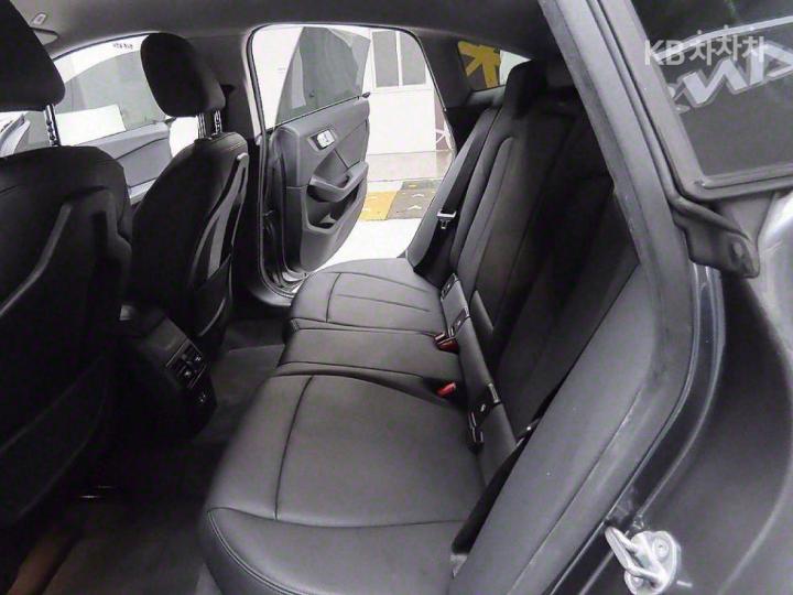 BMW 2 Series Gran Coupe F44 218d Advantage 10