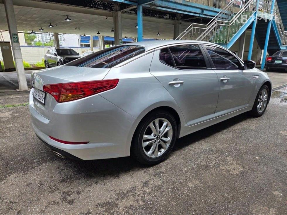 2011 - kia k5