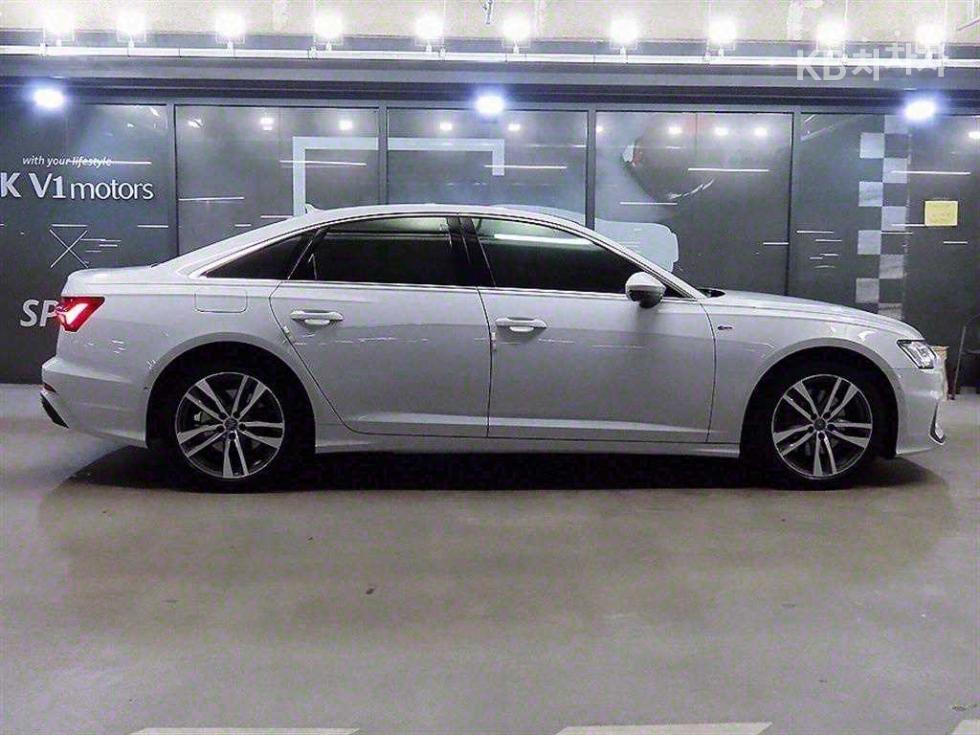 2021 - audi a6