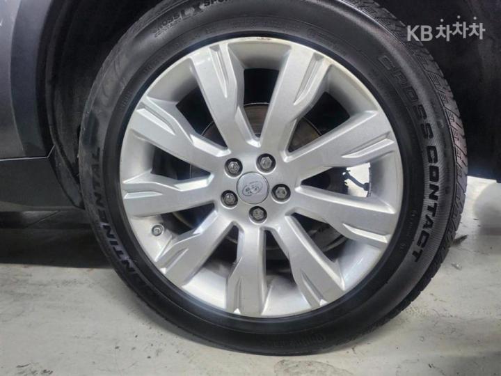 Land Rover Discovery Sport 2.0 TD4 HSE Luxury 4