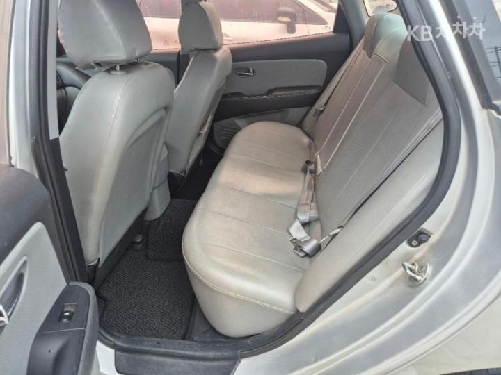 Hyundai Avante HD 1.6 VVT S16 LUXURY 9